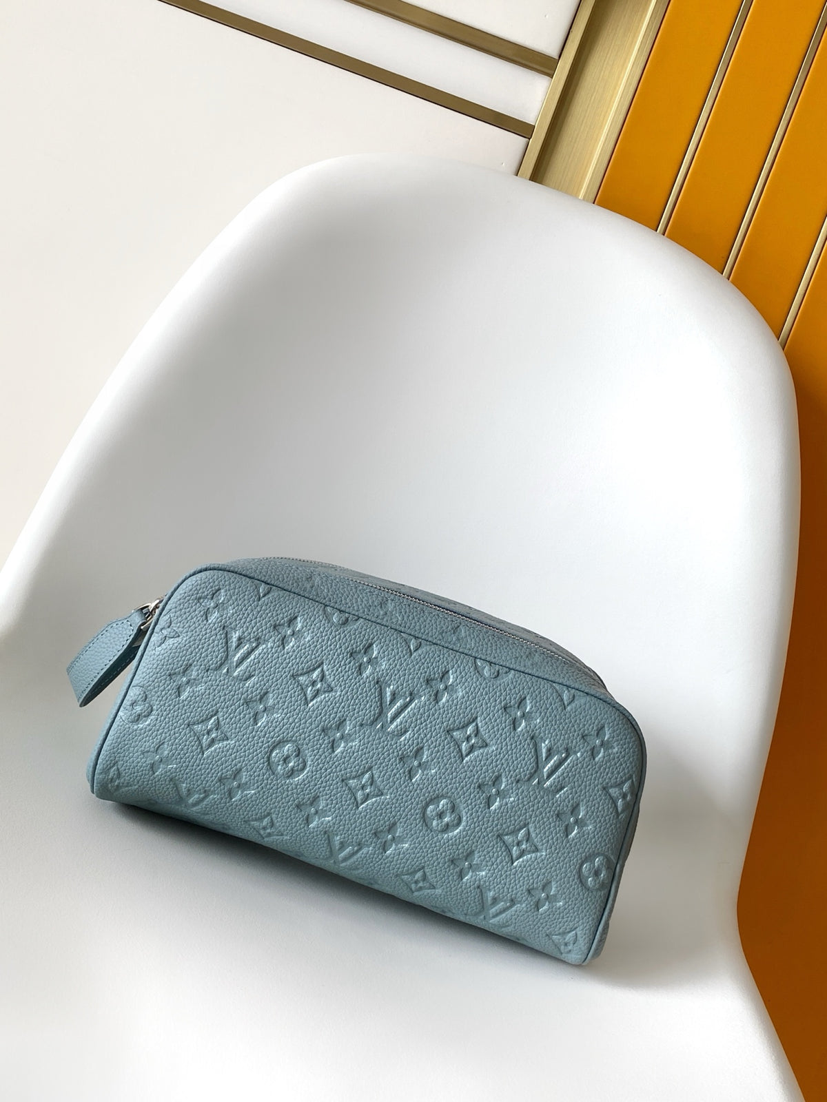 China Replica LV Handbags 123usd Only