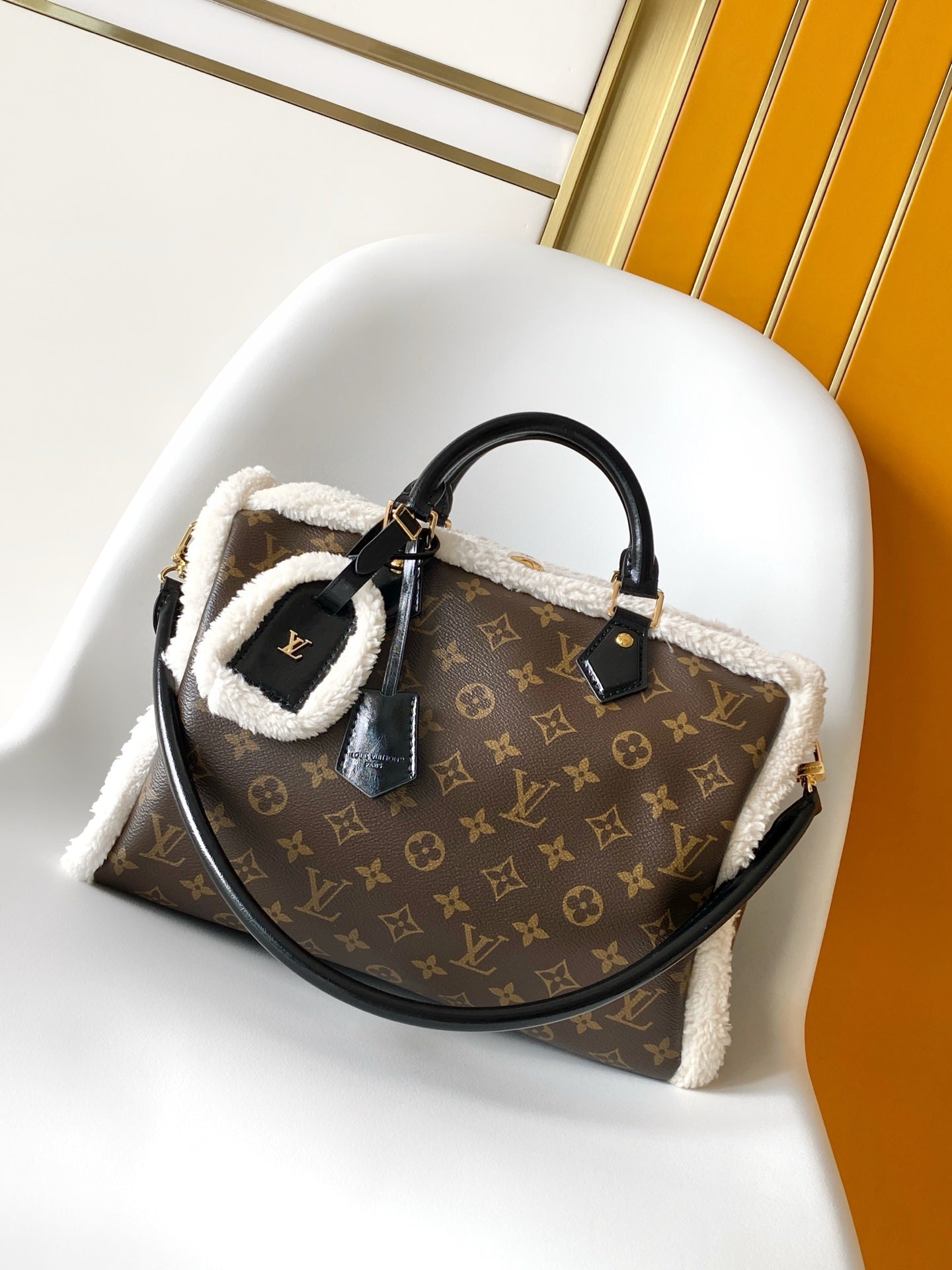 China Replica LV Handbags 150usd Only