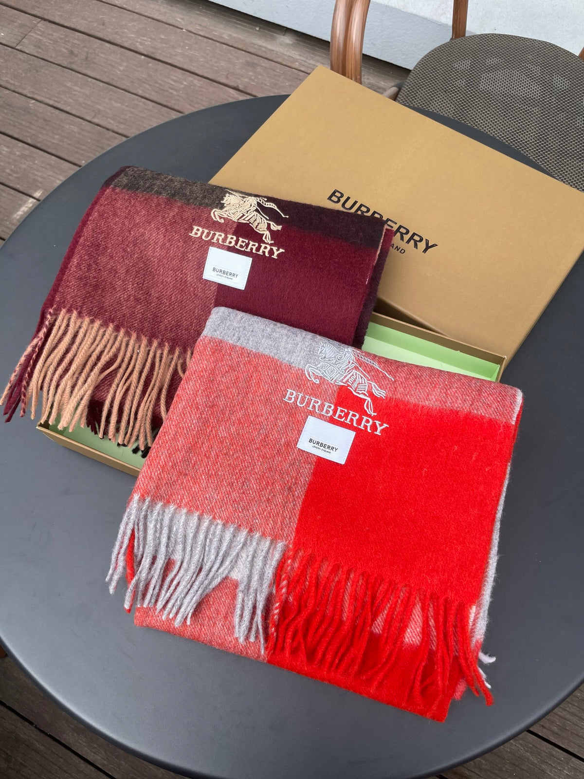 China Replica Burberry Scarf 54usd Only