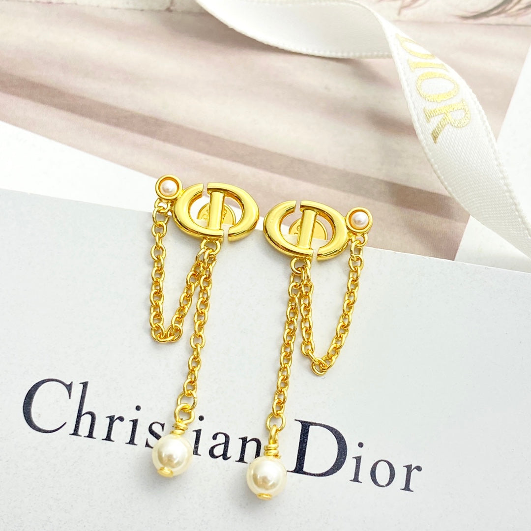 China Replica Dior Earrings 25usd Only