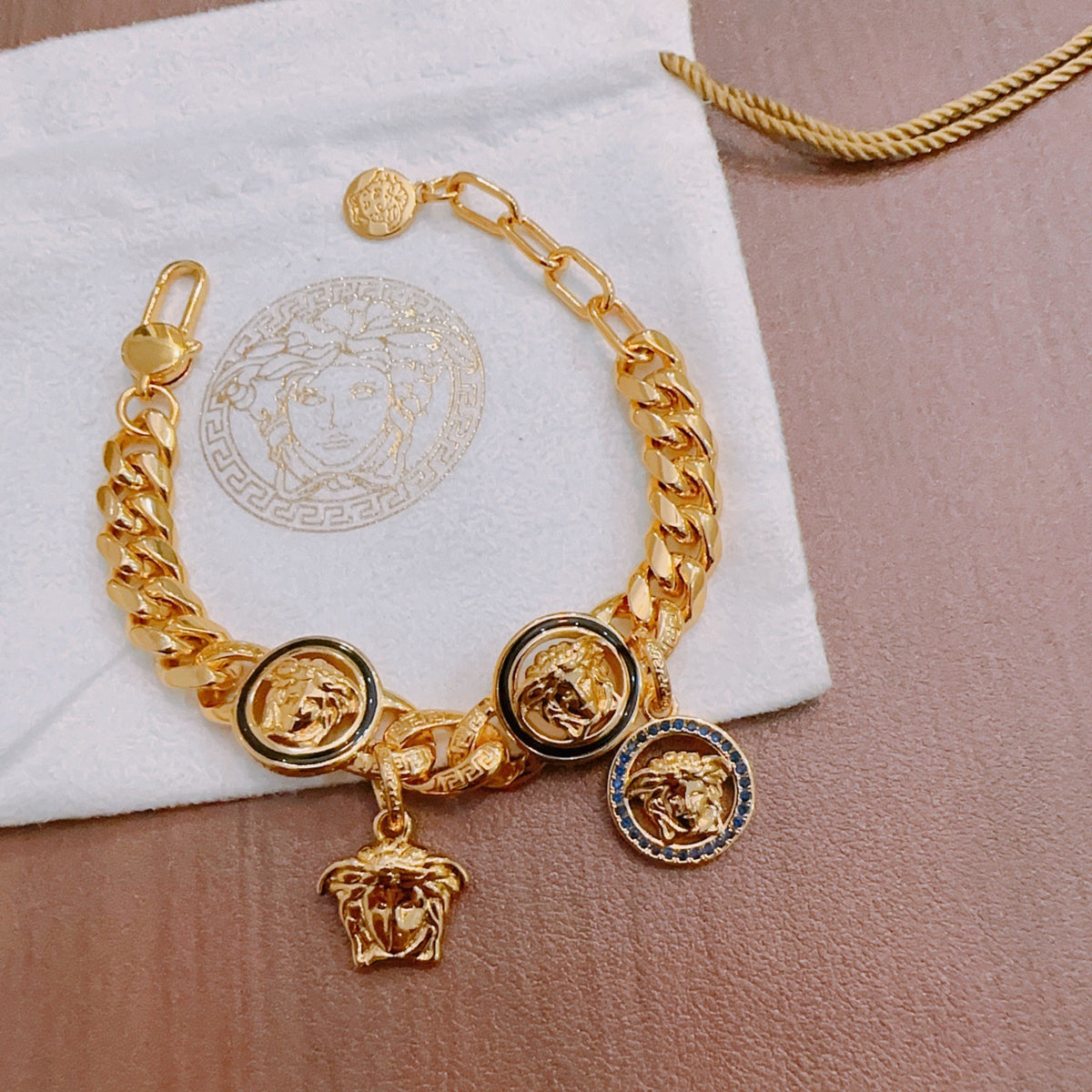 China Replica Versace Bracelets 72usd Only
