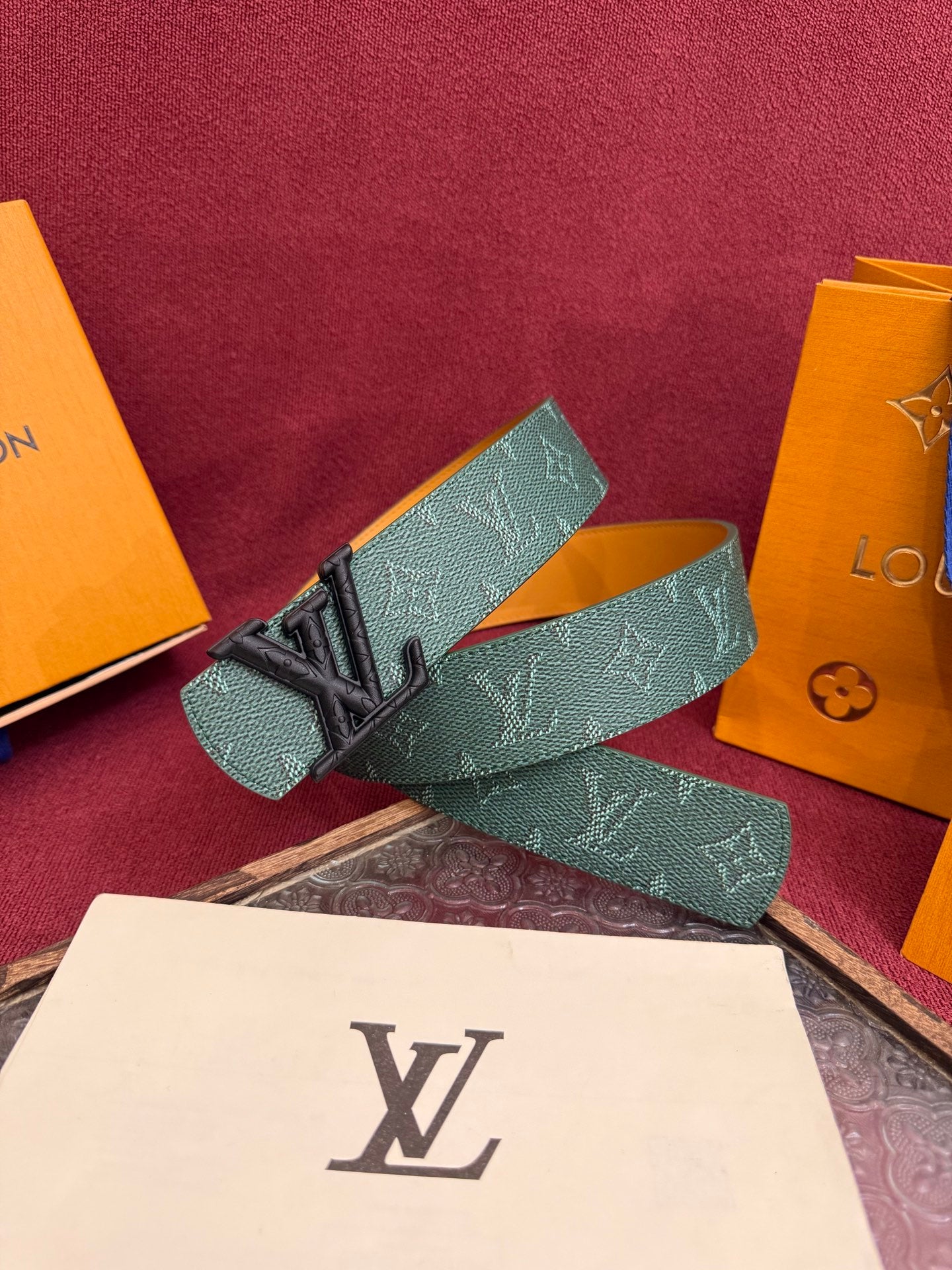 China Replica LV Belts 52usd Only
