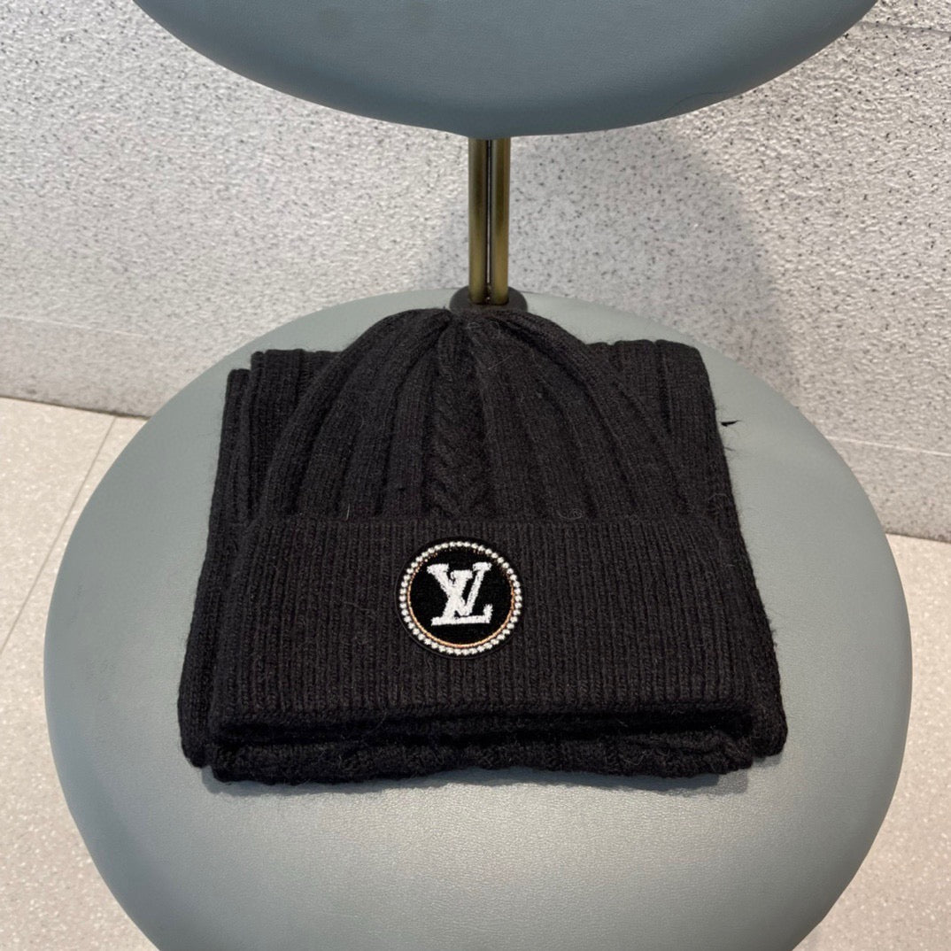 China Replica LV Scarf 58usd Only