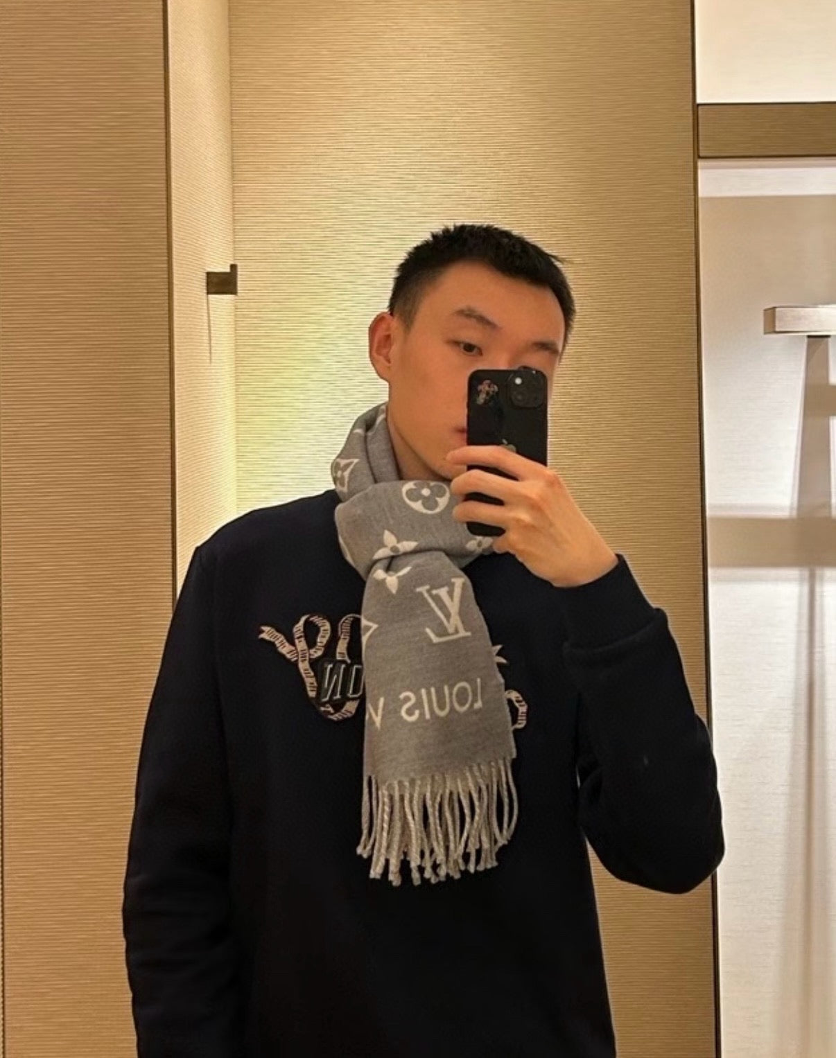 China Replica LV Scarf 50usd Only