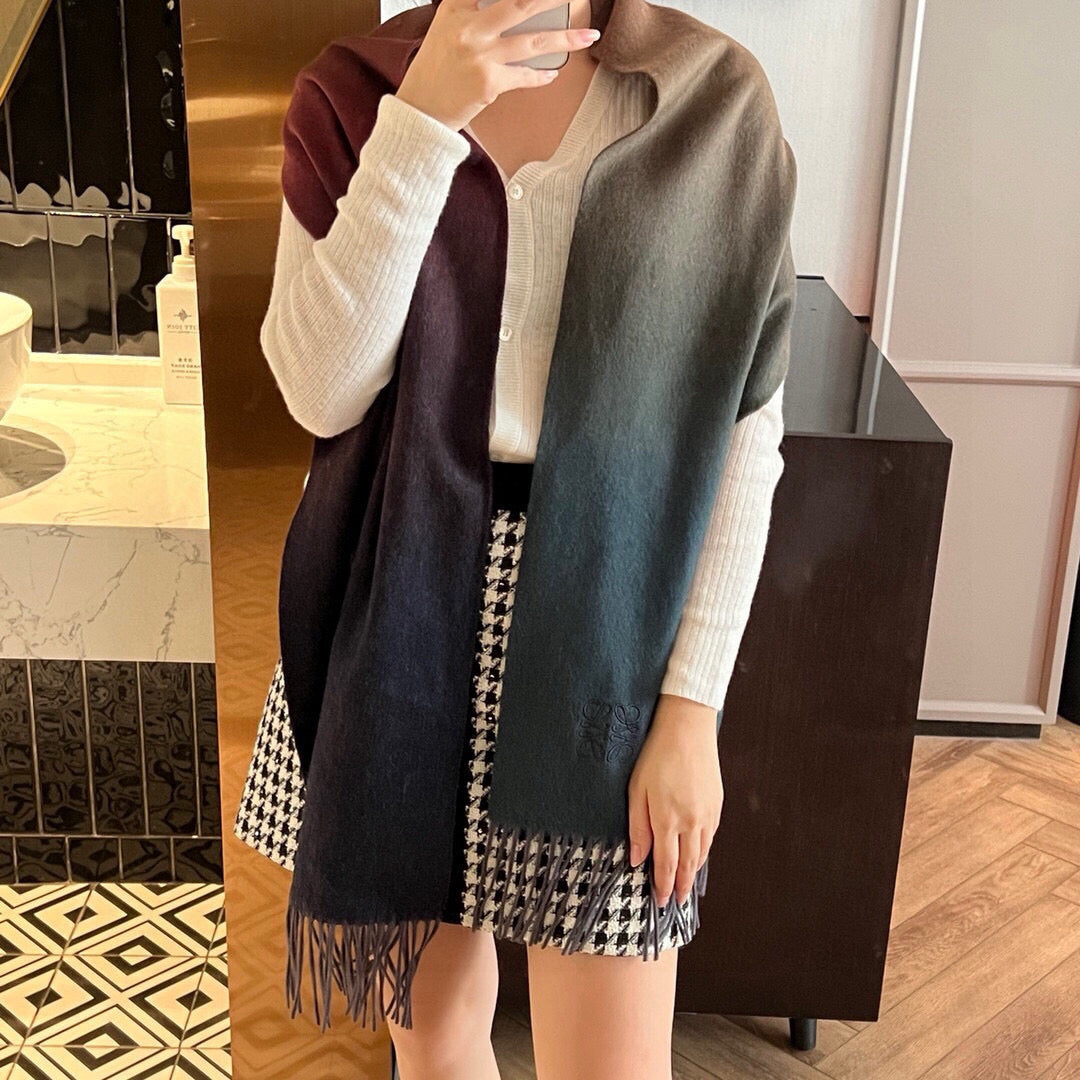 China Replica Loewe Scarf 44usd Only
