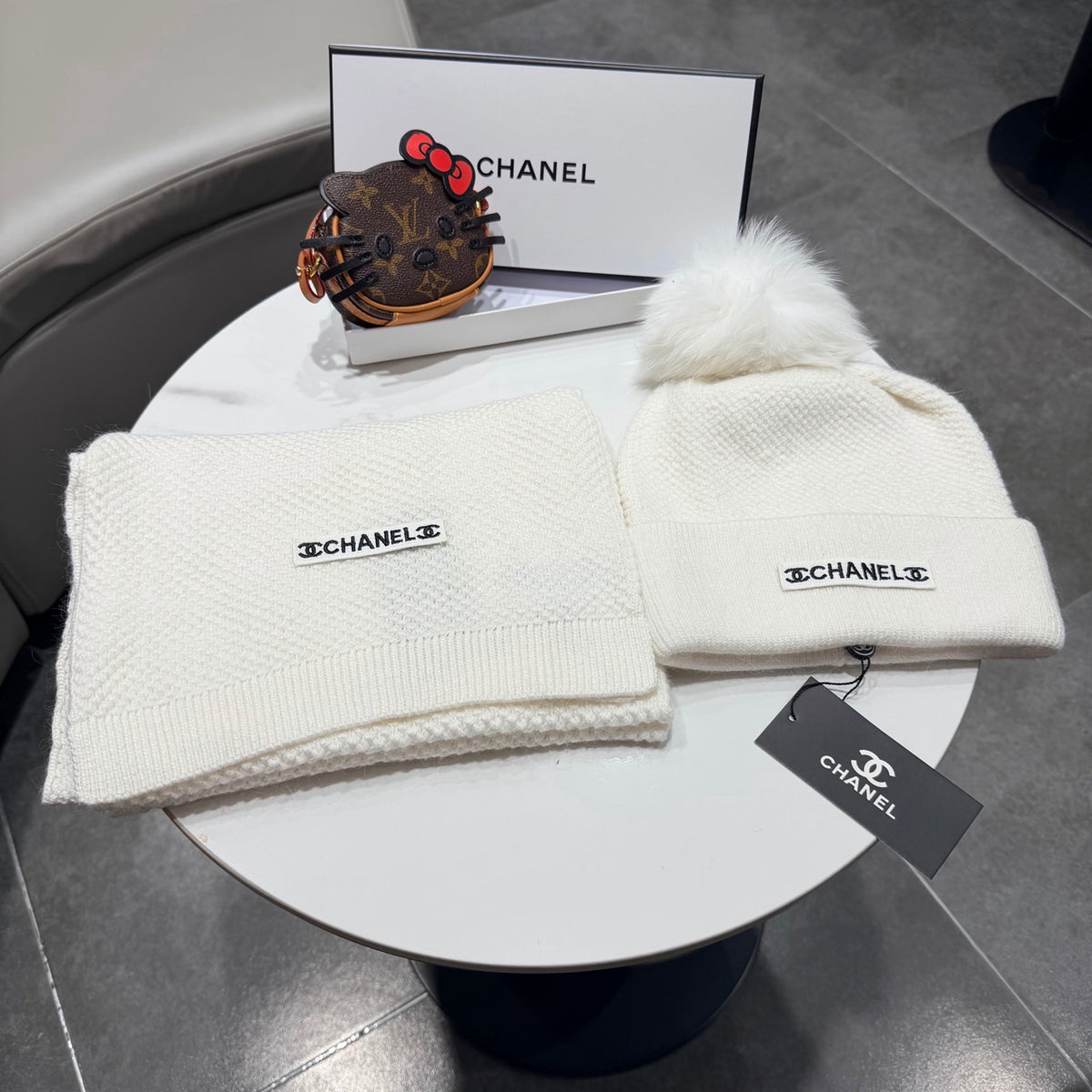China Replica Chanel Scarf 60usd Only
