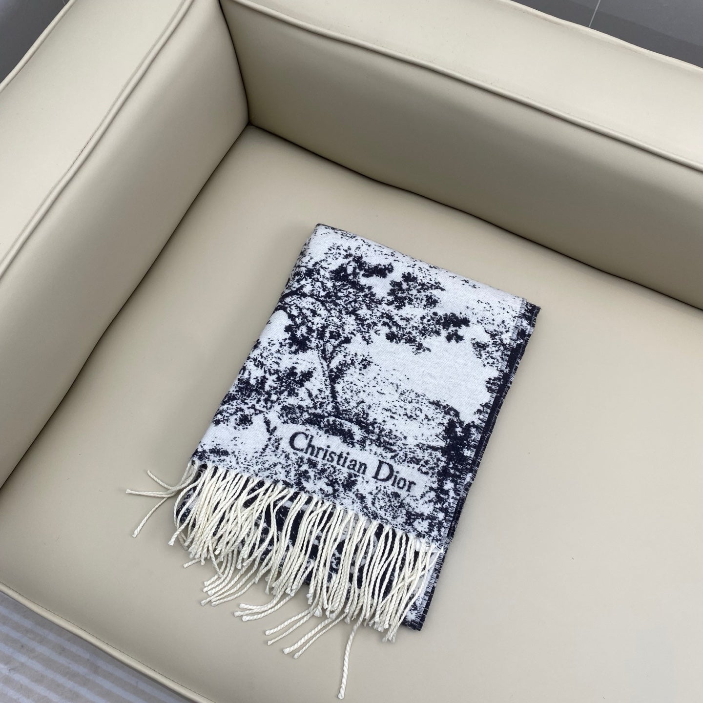 China Replica Dior Scarf 46usd Only