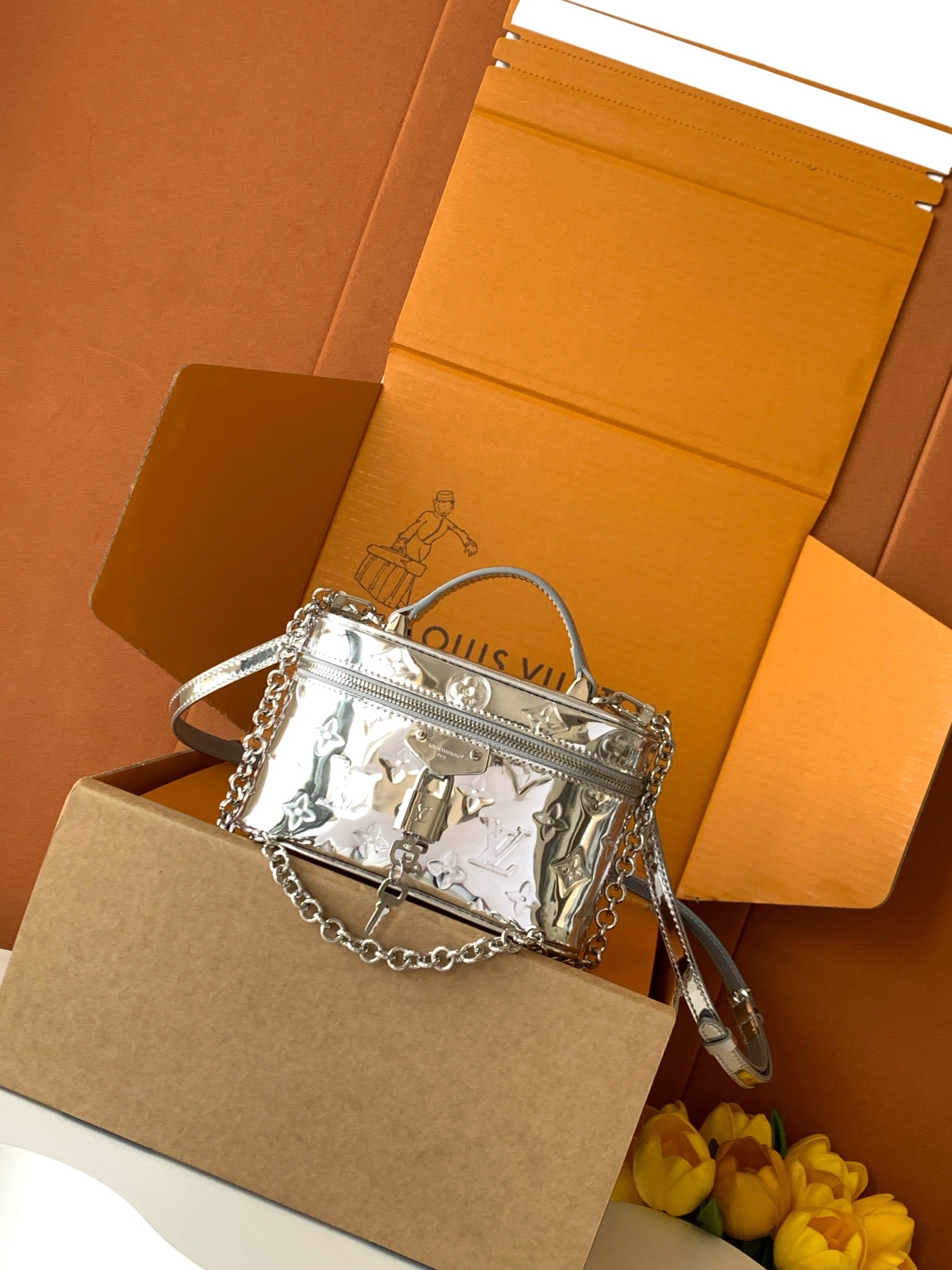 China Replica LV Handbags 288usd Only