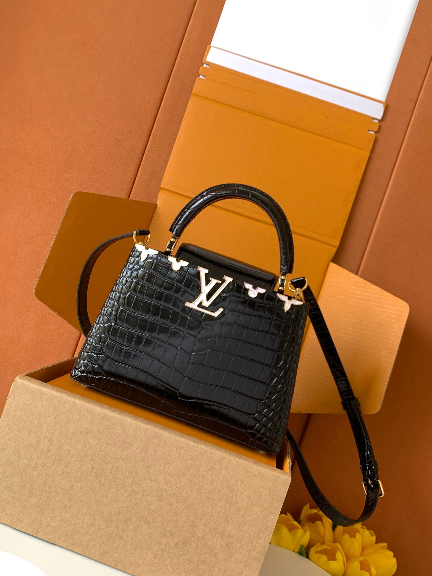 China Replica LV Handbags 429usd Only