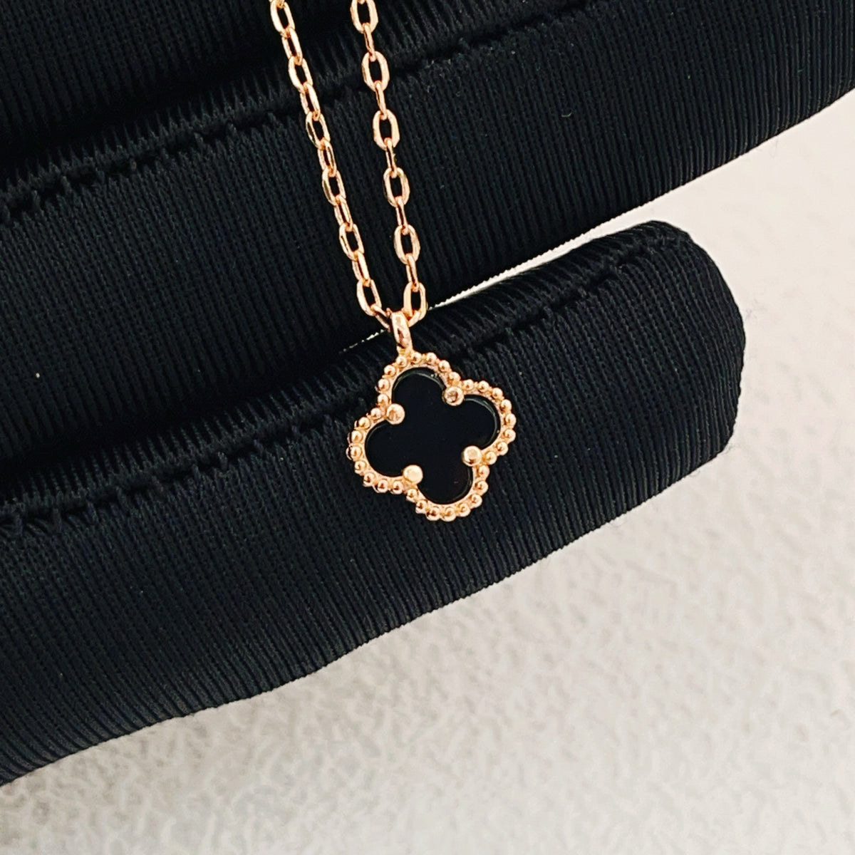 China Replica Van Cleef Arpels Necklaces 27usd Only