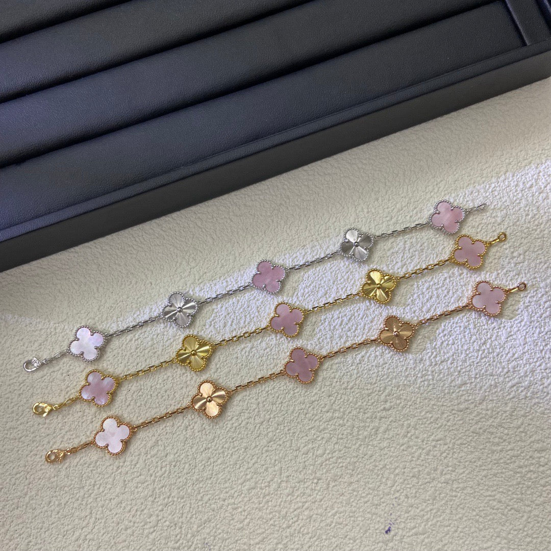China Replica Van Cleef Arpels Bracelets 48usd Only