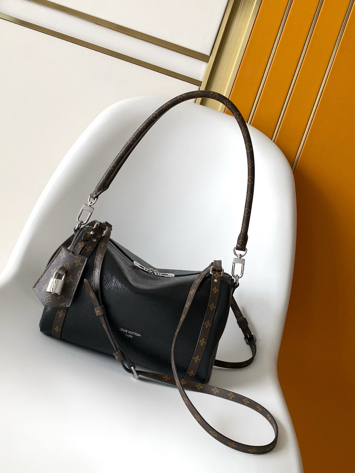 China Replica LV Handbags 150usd Only