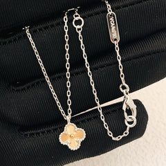 China Replica Van Cleef Arpels Necklaces 32usd Only