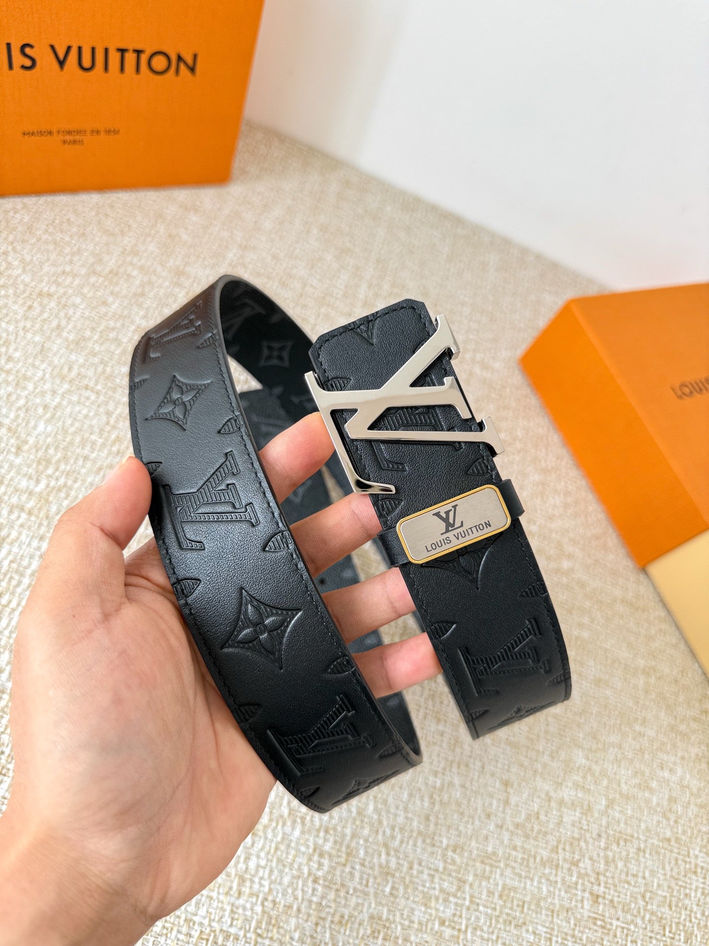 China Replica LV Belts 49usd Only