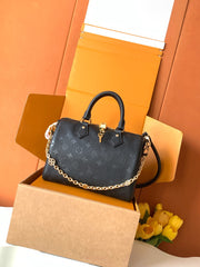 China Replica LV Handbags 255usd Only