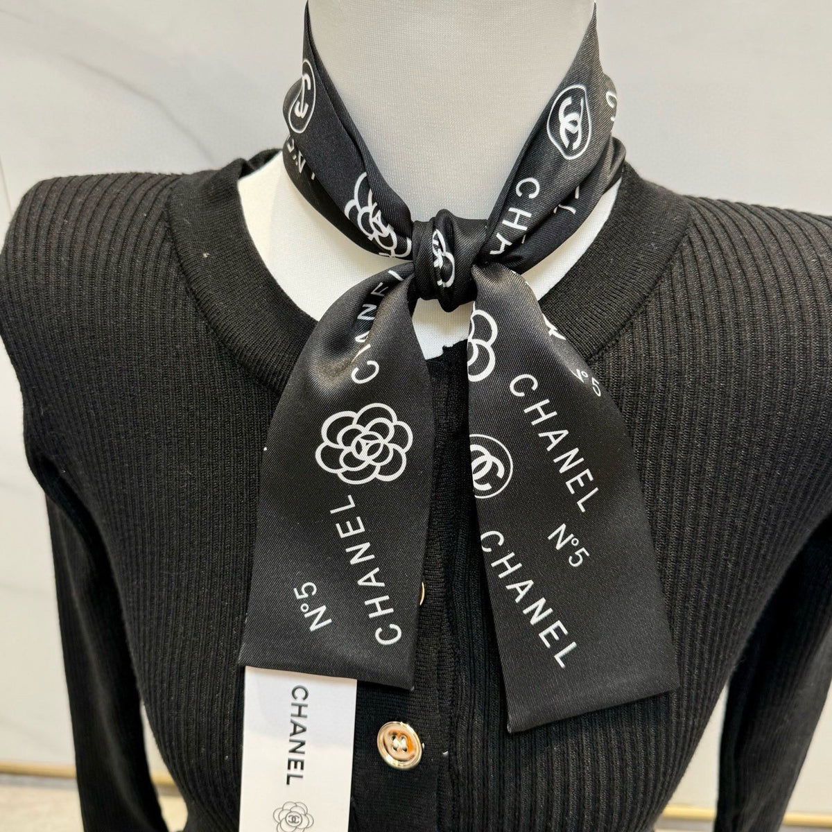 China Replica Chanel Scarf 20usd Only