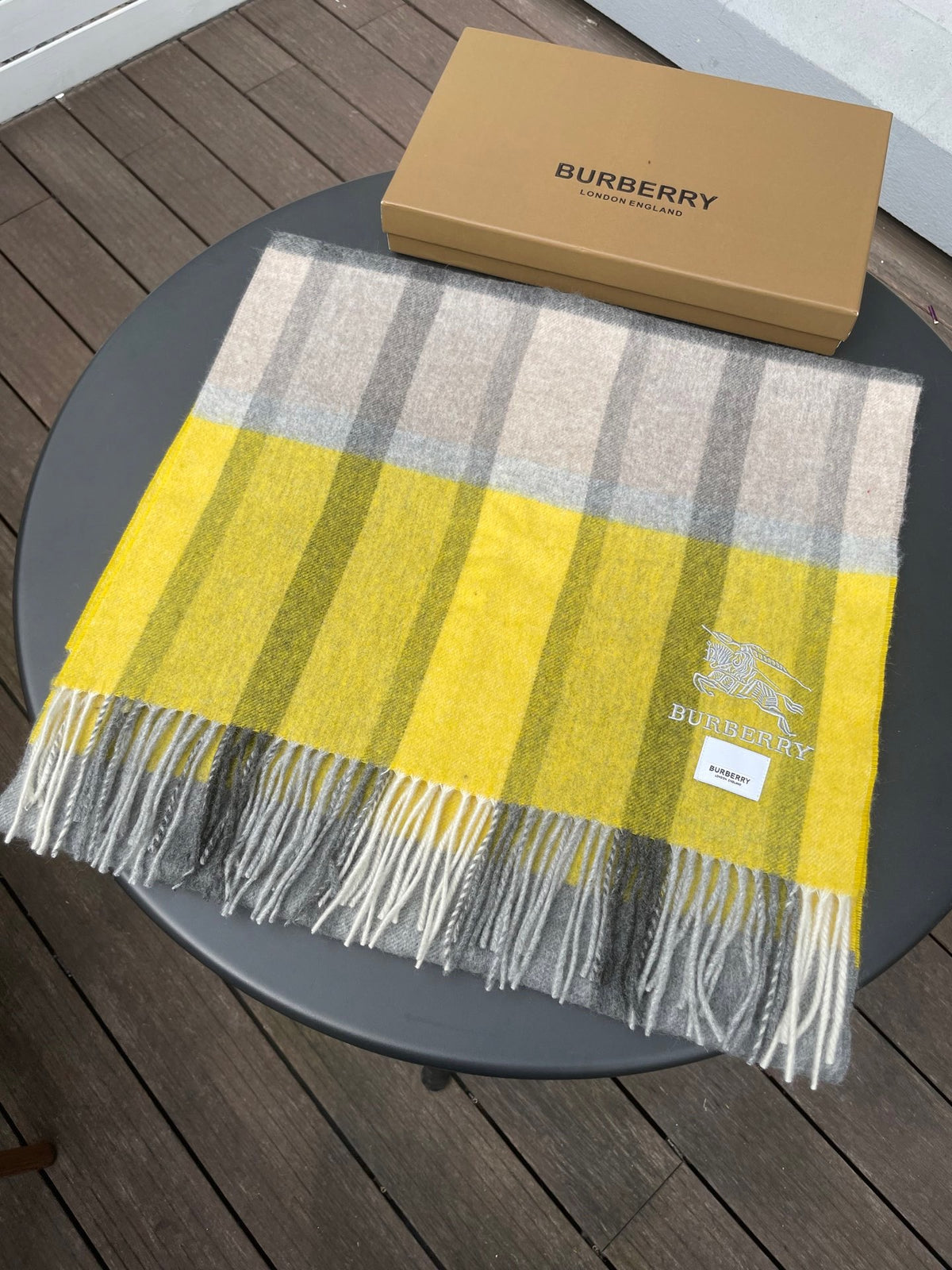 China Replica Gucci Scarf 54usd Only