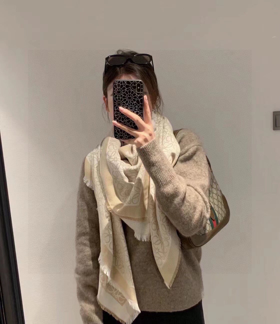 China Replica Loewe Scarf 56usd Only