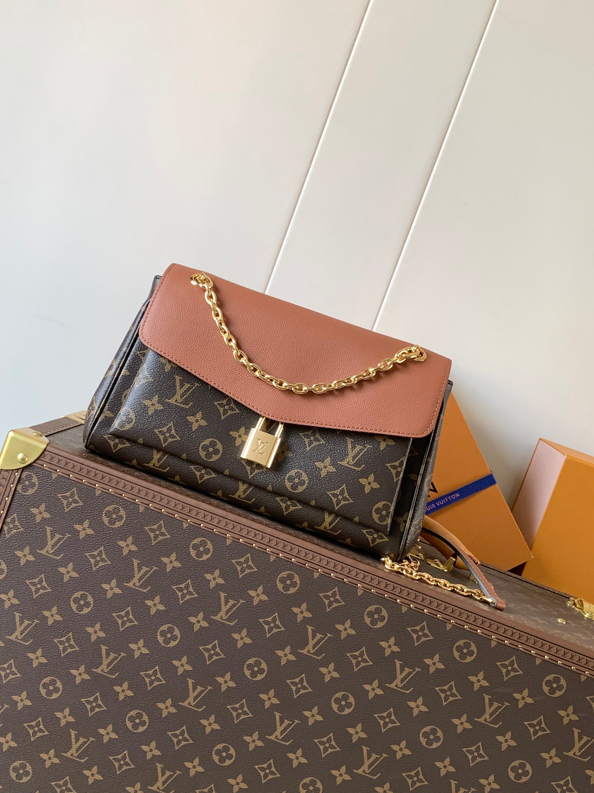 China Replica LV Handbags 141usd Only