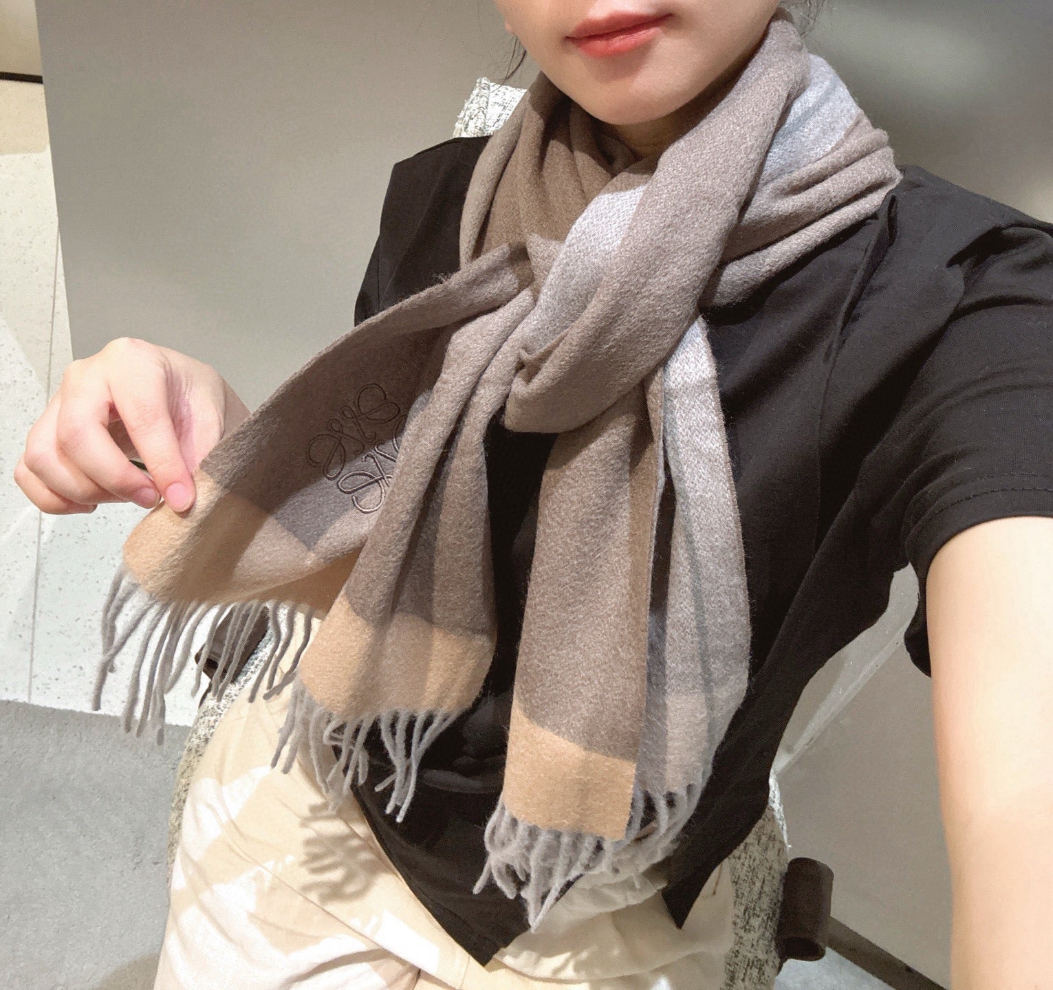 China Replica Gucci Scarf 44usd Only