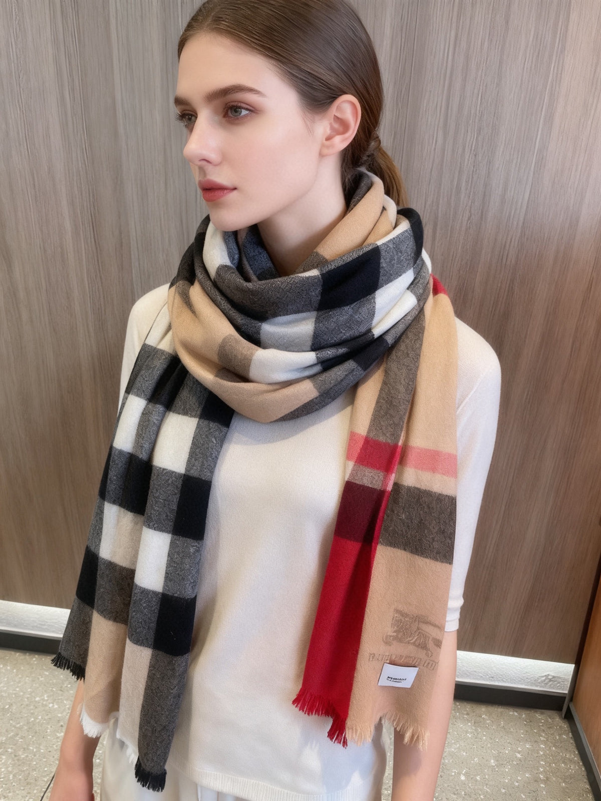 China Replica Gucci Scarf 58usd Only
