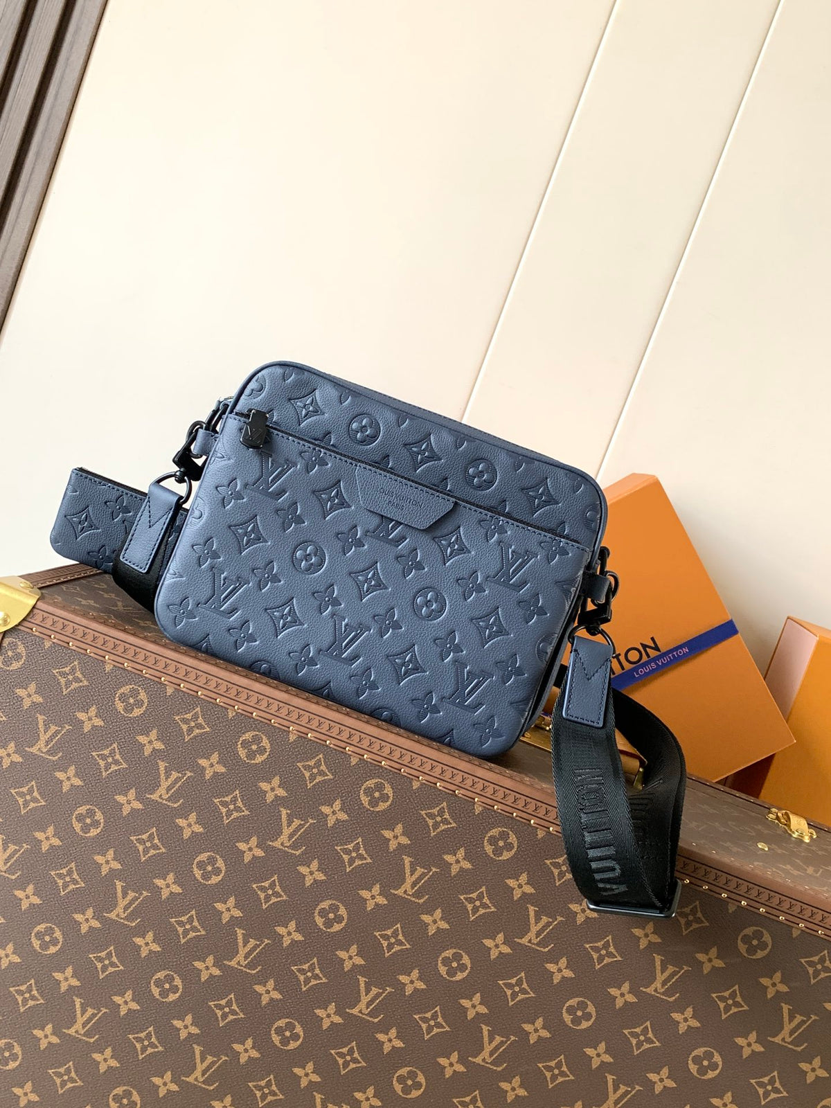 China Replica LV Handbags 165usd Only