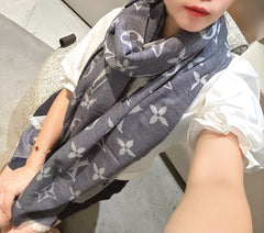 China Replica LV Scarf 48usd Only