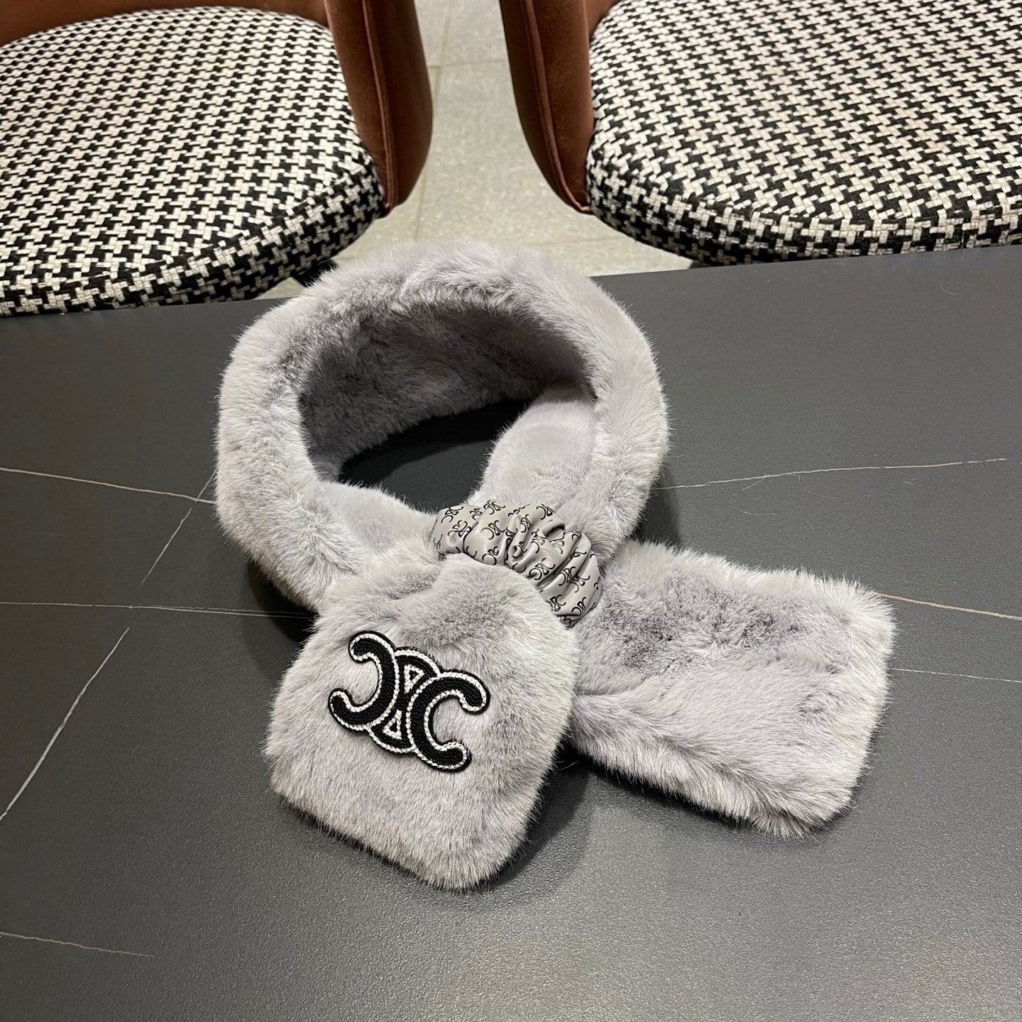 China Replica Celine Scarf 26usd Only