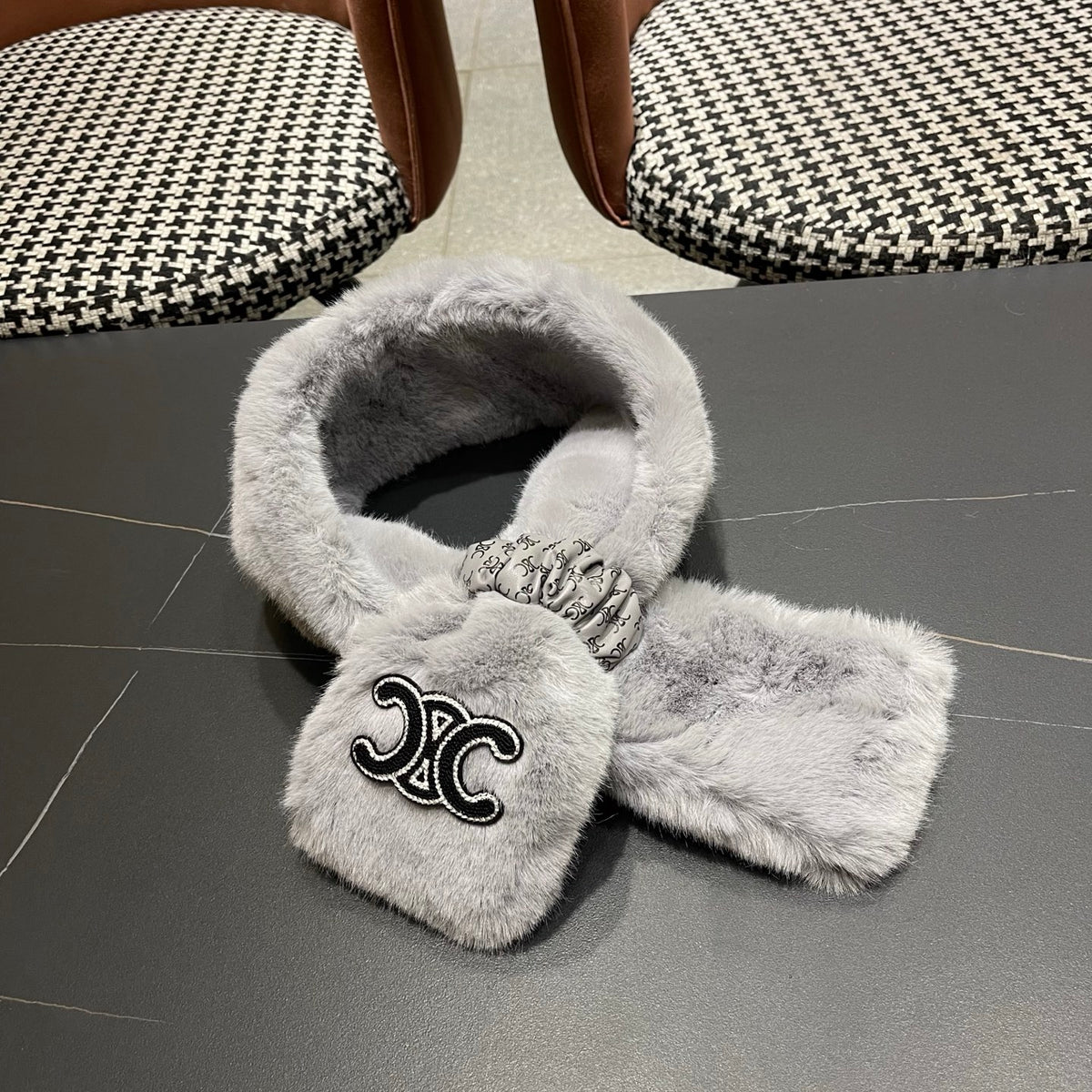 China Replica Celine Scarf 26usd Only