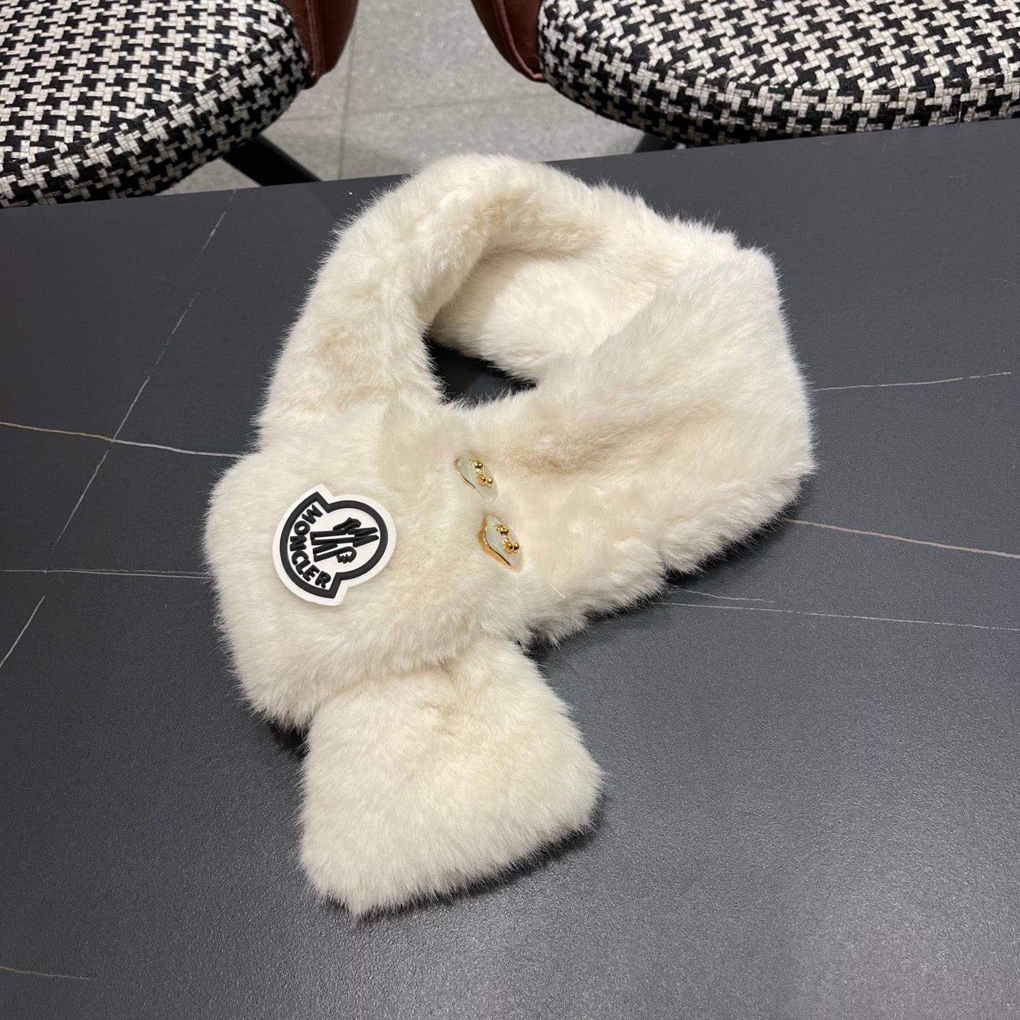 China Replica Chanel Scarf 26usd Only