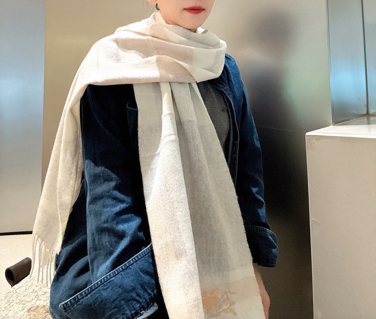 China Replica Gucci Scarf 44usd Only