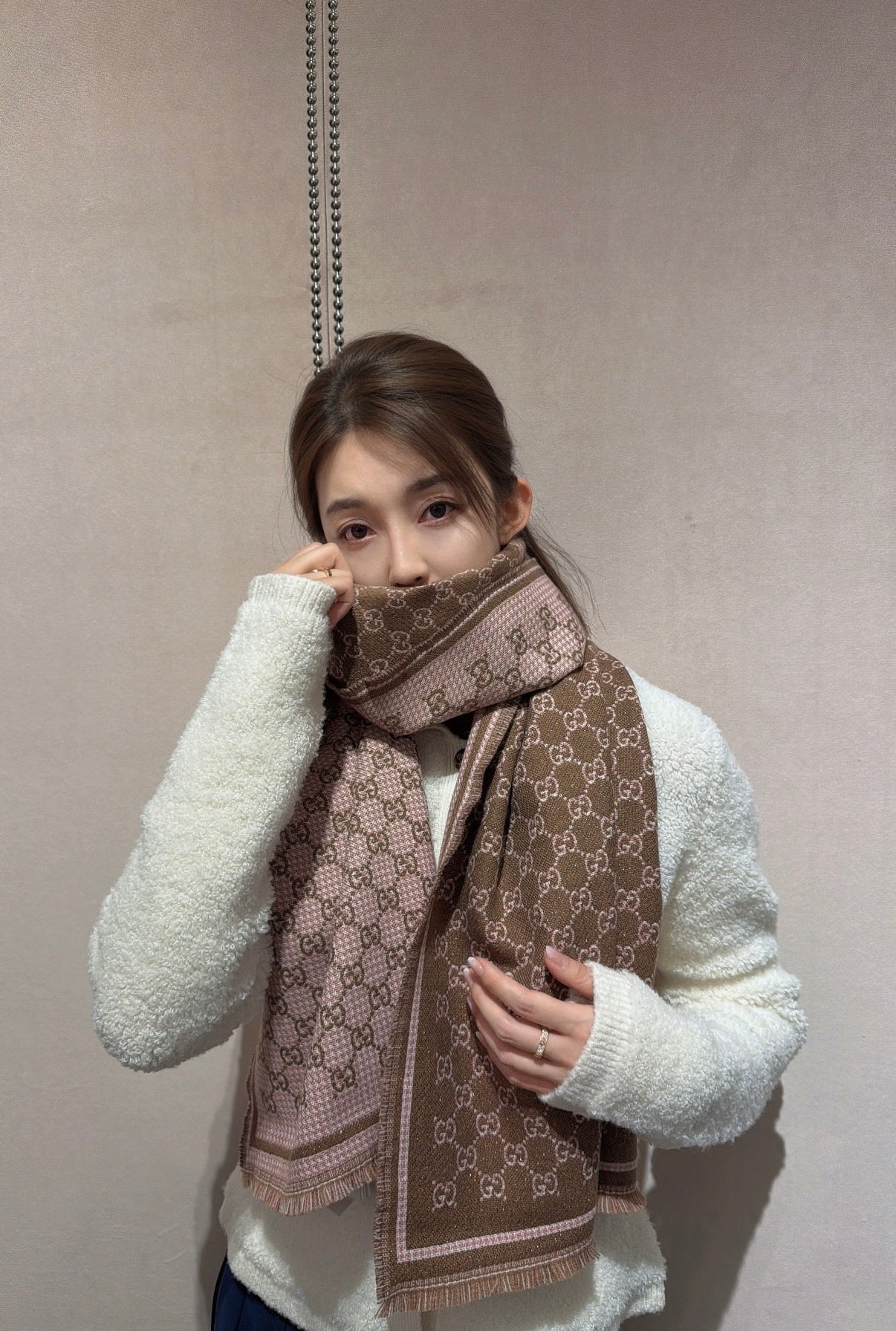 China Replica Gucci Scarf 44usd Only