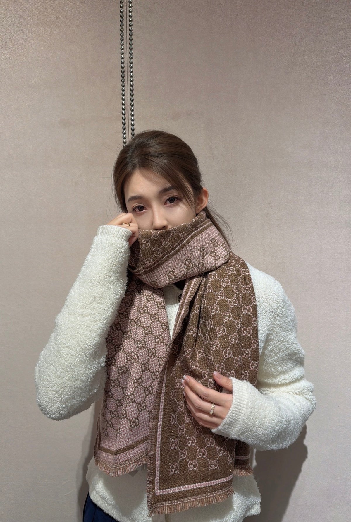 China Replica Gucci Scarf 44usd Only