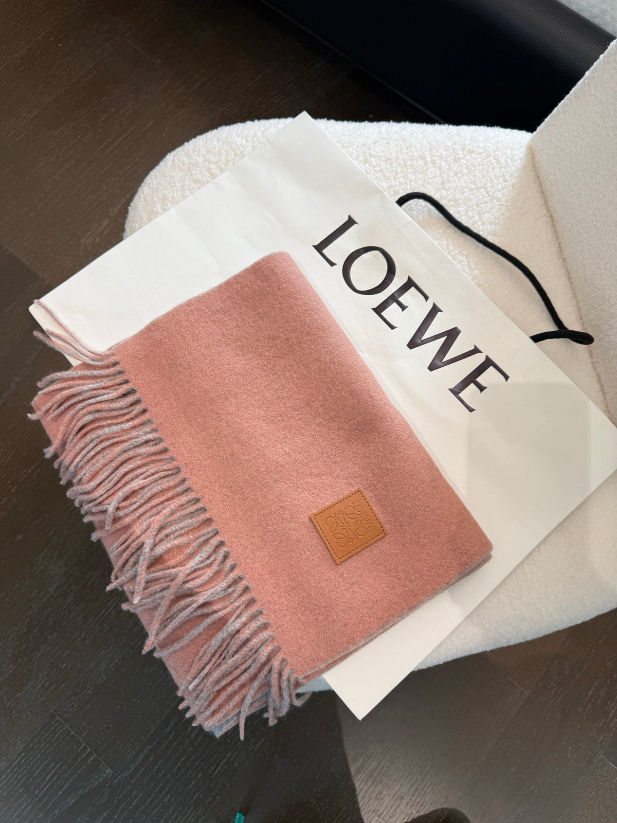 China Replica Loewe Scarf 60usd Only