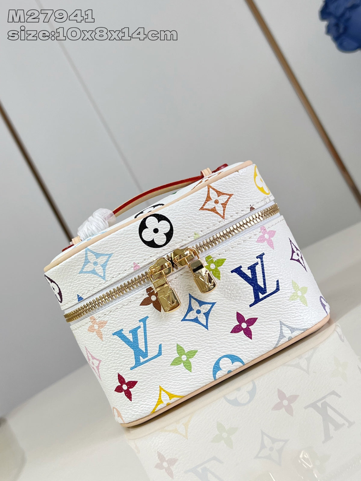 China Replica LV Handbags 111usd Only