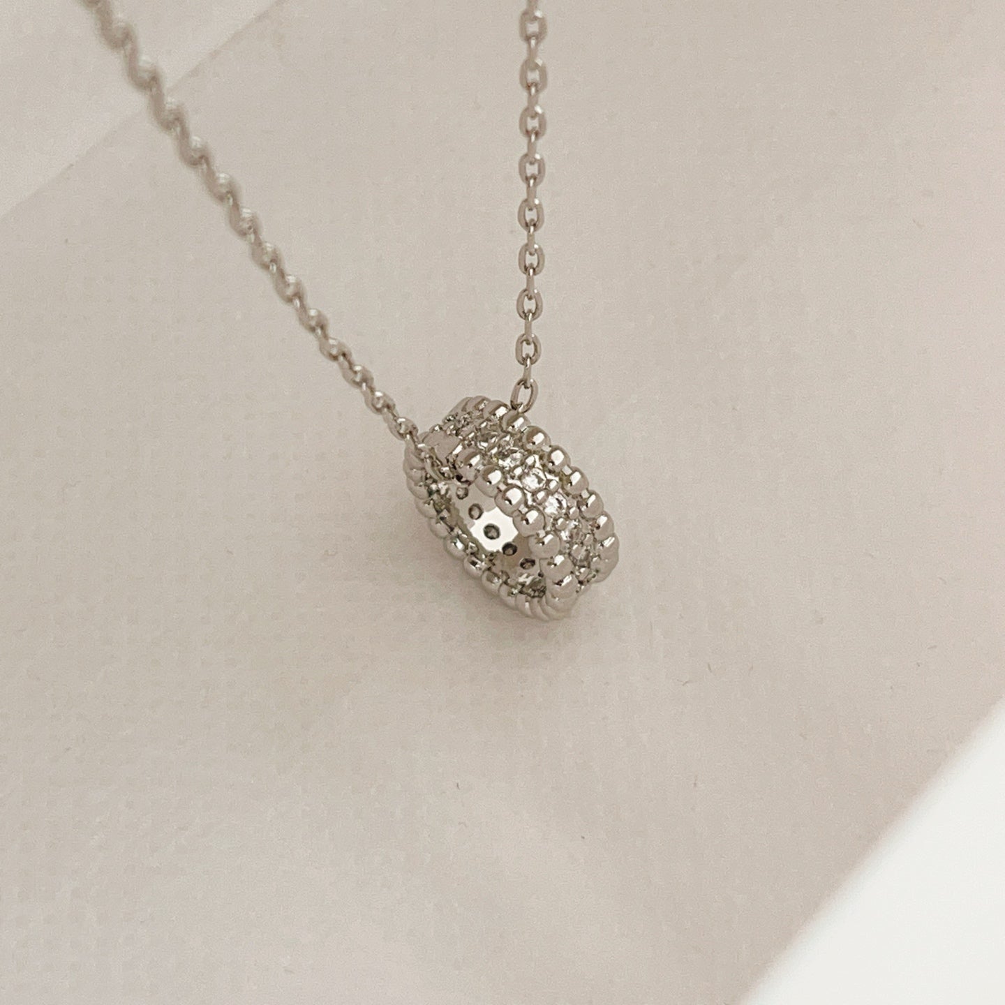 China Replica Van Cleef Arpels Necklaces 29usd Only