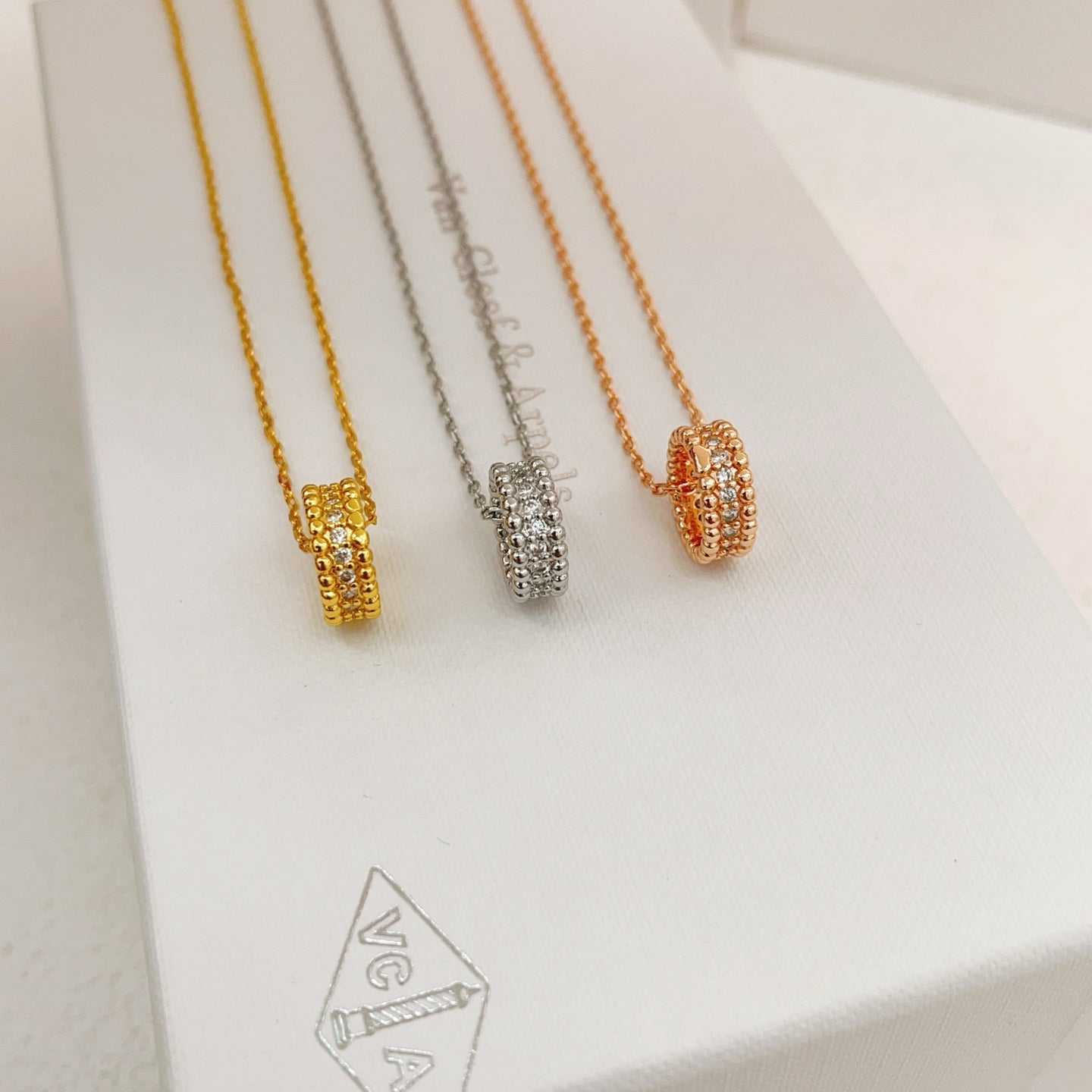 China Replica Van Cleef Arpels Necklaces 29usd Only