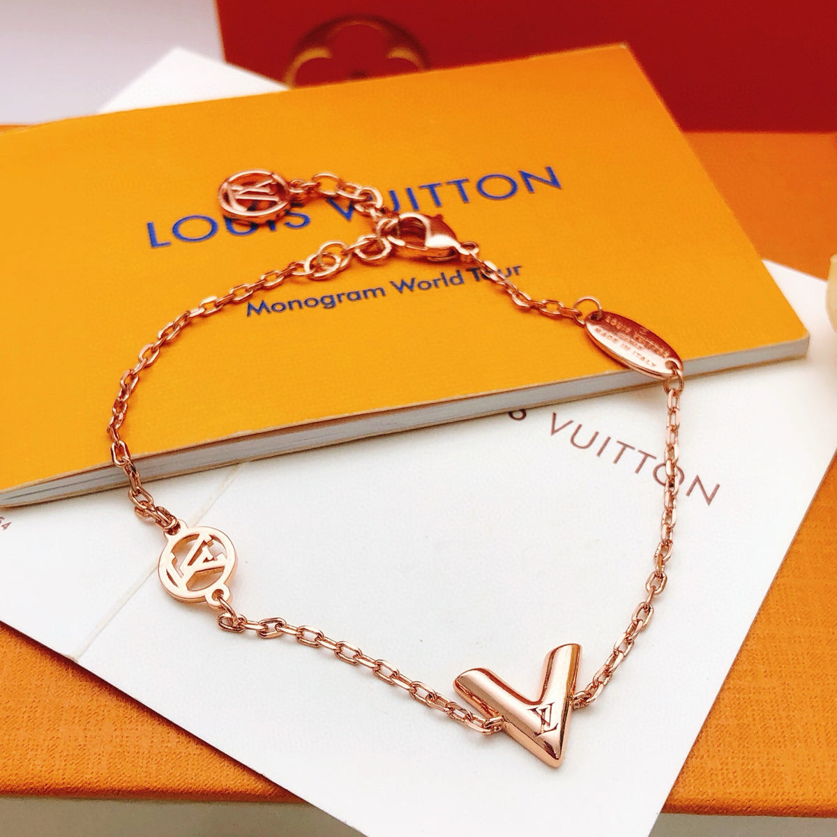 China Replica LV Bracelets 22usd Only