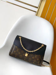 China Replica LV Handbags 132usd Only