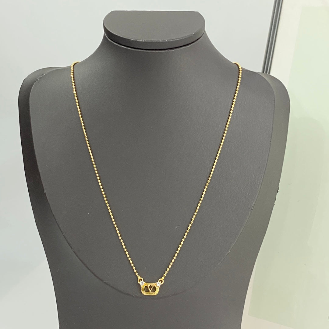 China Replica Valentino Necklaces 33usd Only