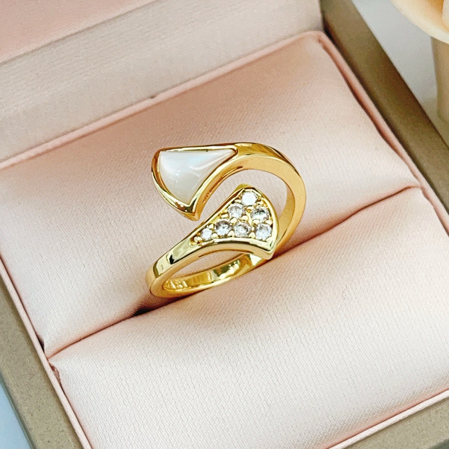 China Replica Gucci Rings 22usd Only
