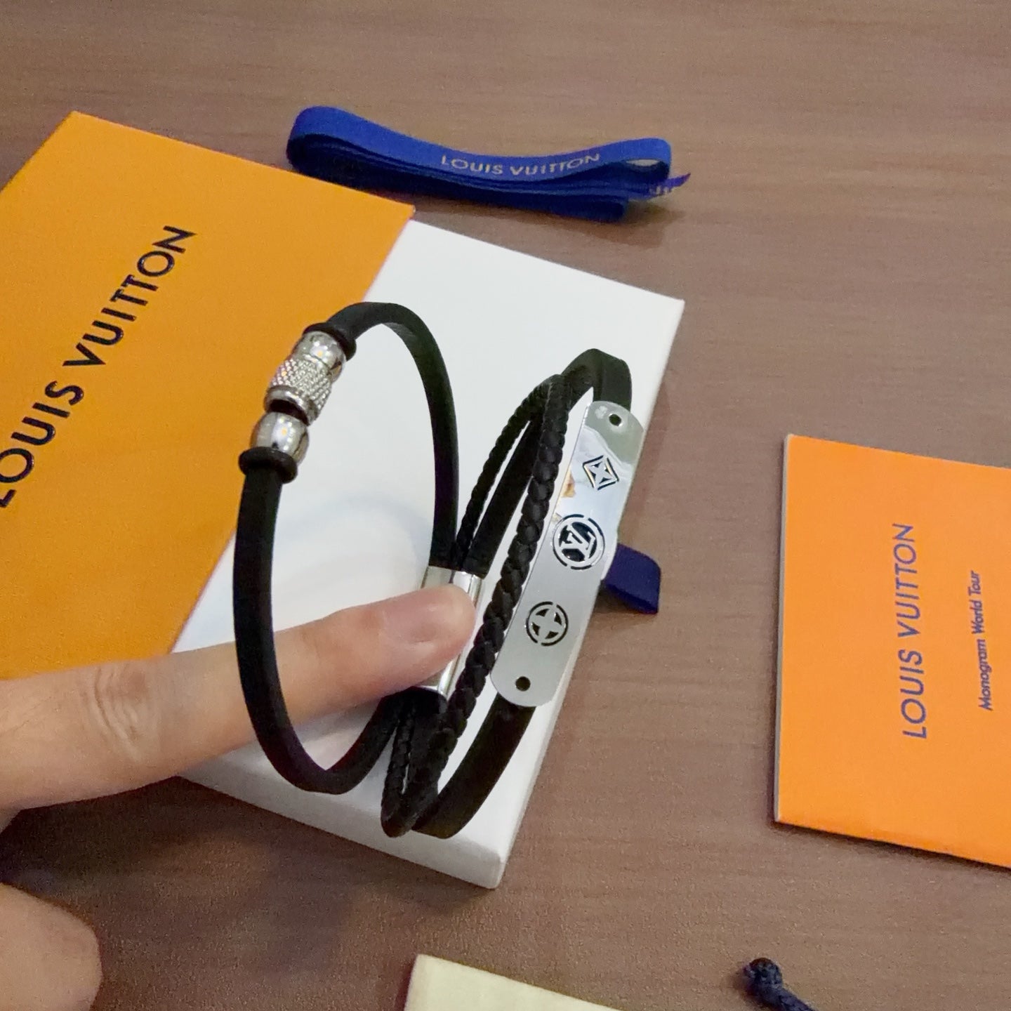 China Replica LV Bracelets 55usd Only
