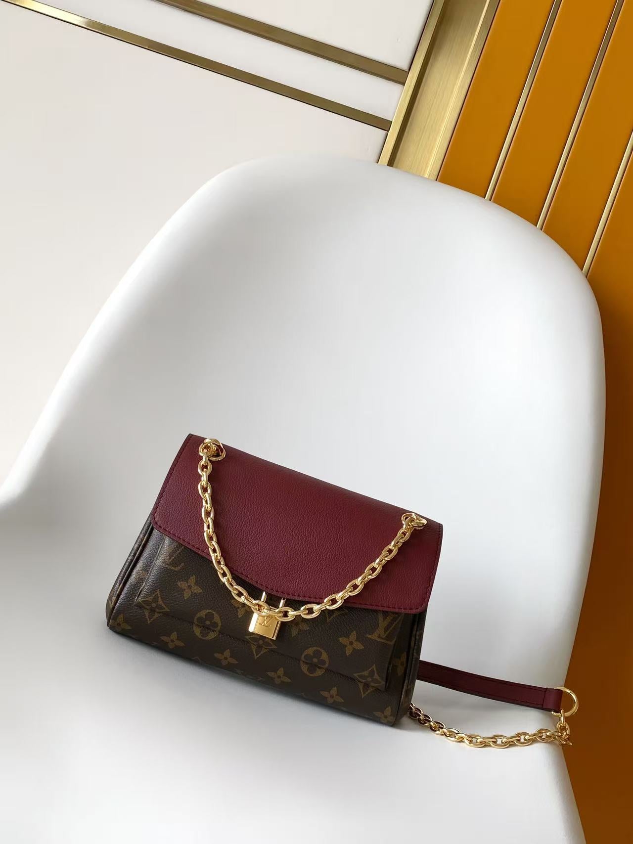 China Replica LV Handbags 126usd Only