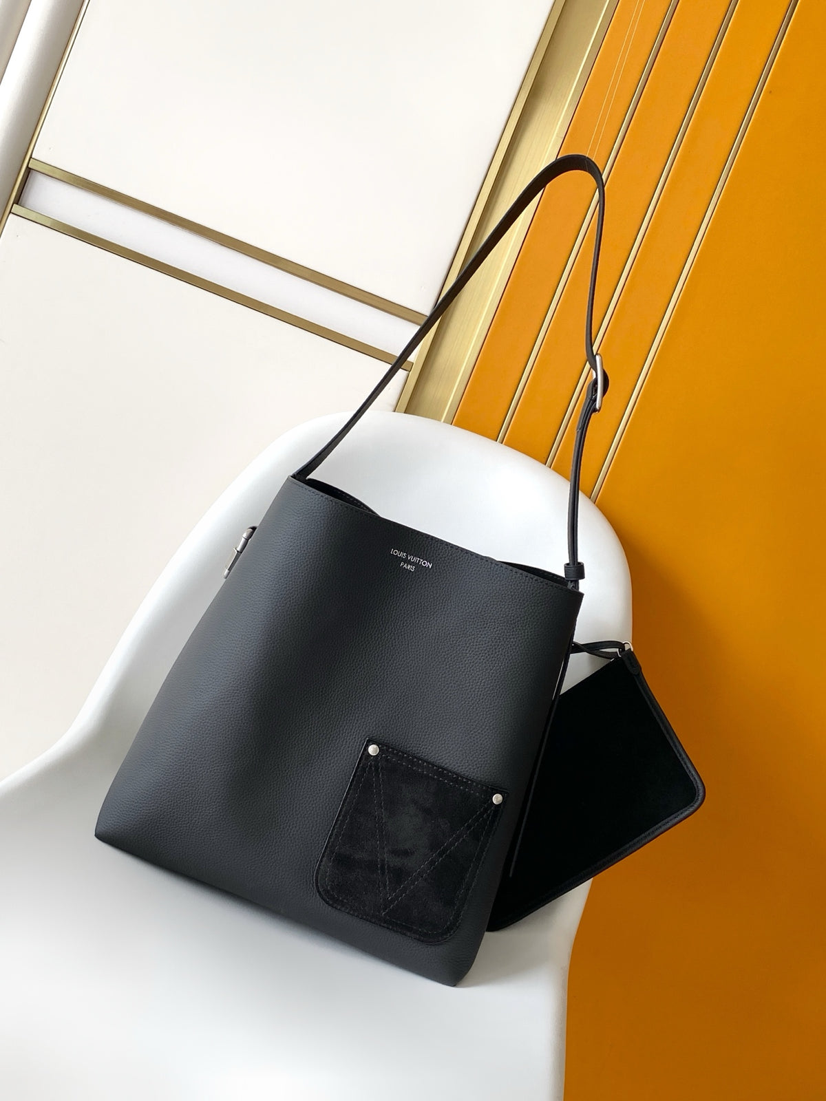 China Replica LV Handbags 195usd Only