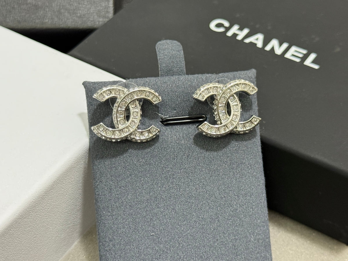 China Replica Chanel Earrings 19usd Only