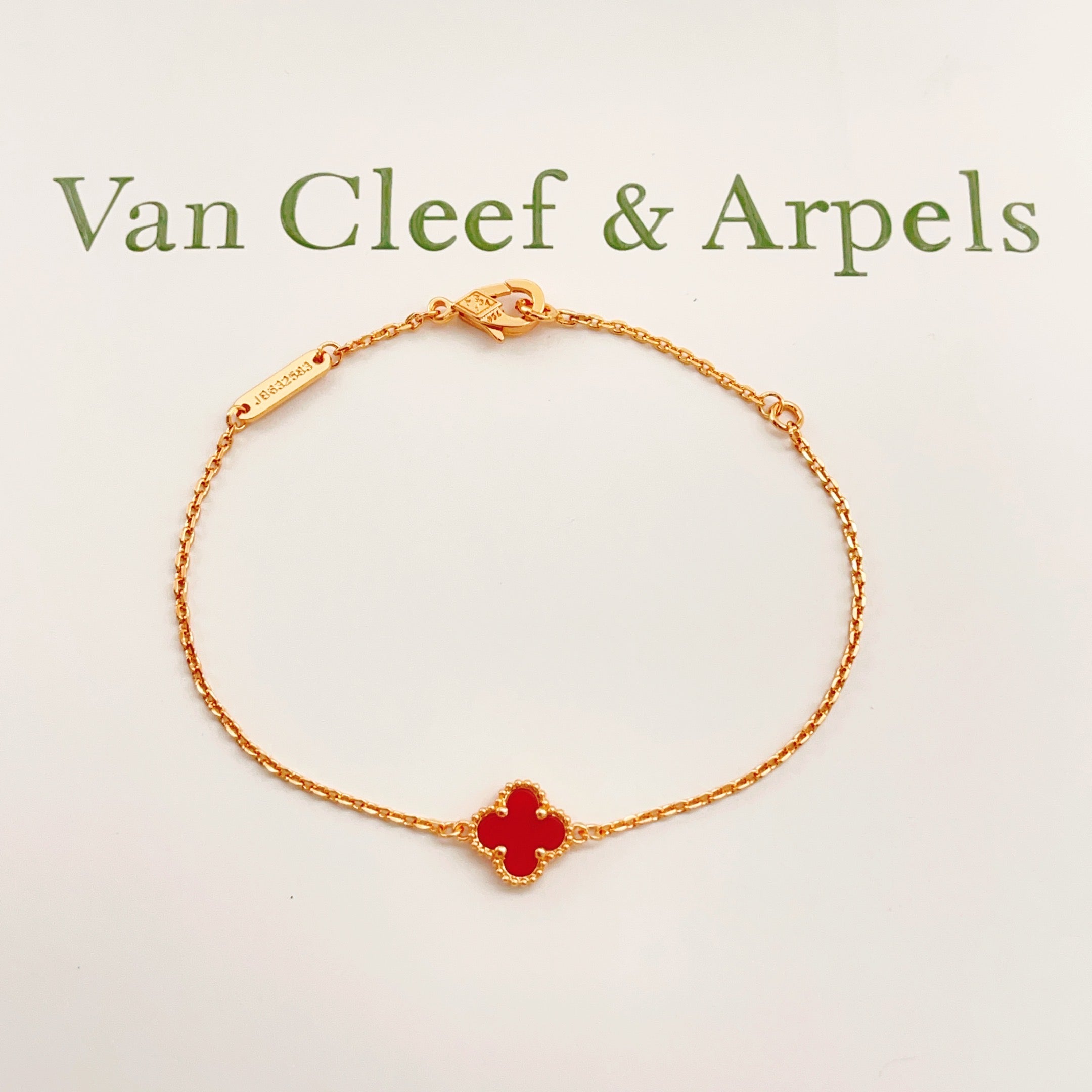 China Replica Van Cleef Arpels Bracelets 22usd Only