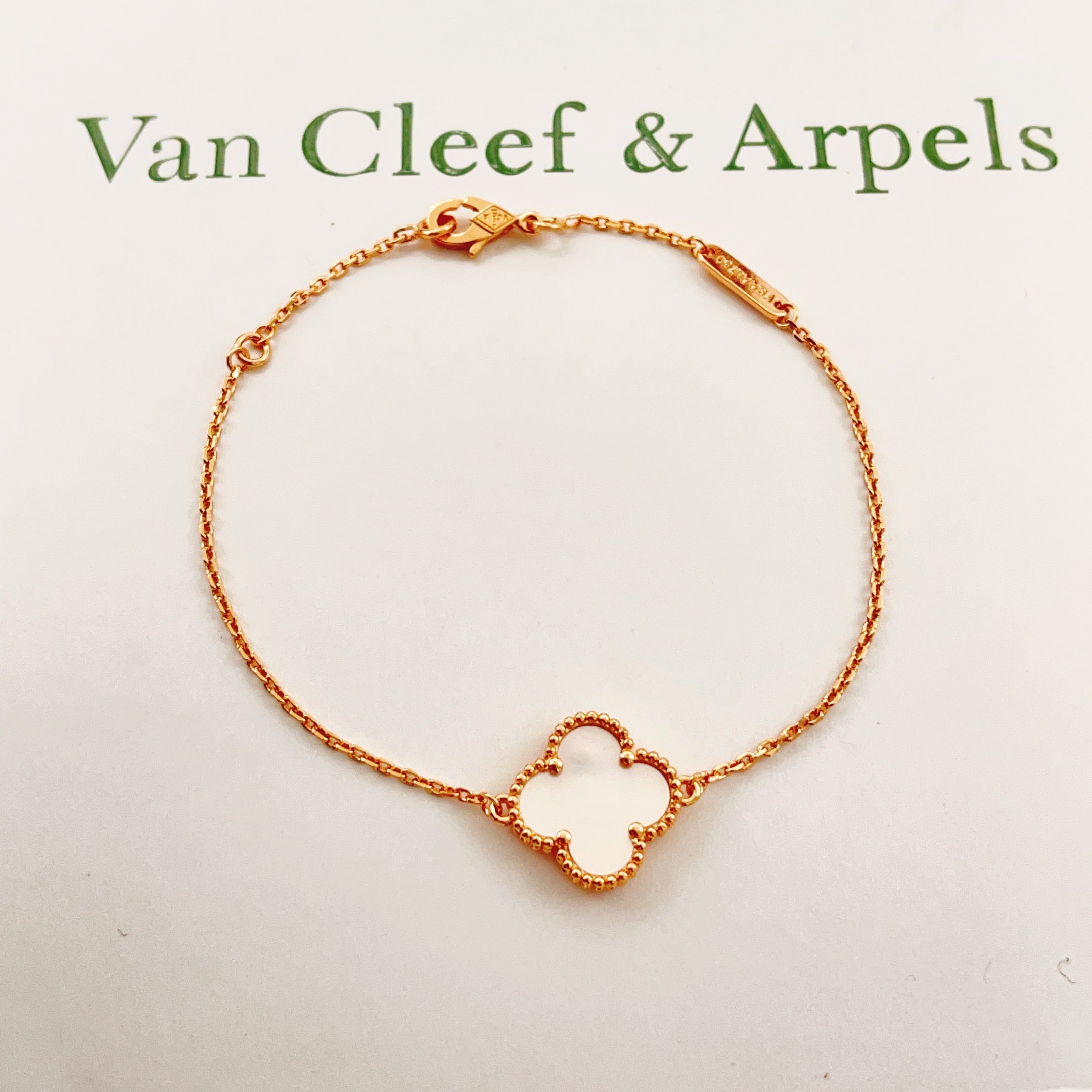 China Replica Van Cleef Arpels Bracelets 22usd Only