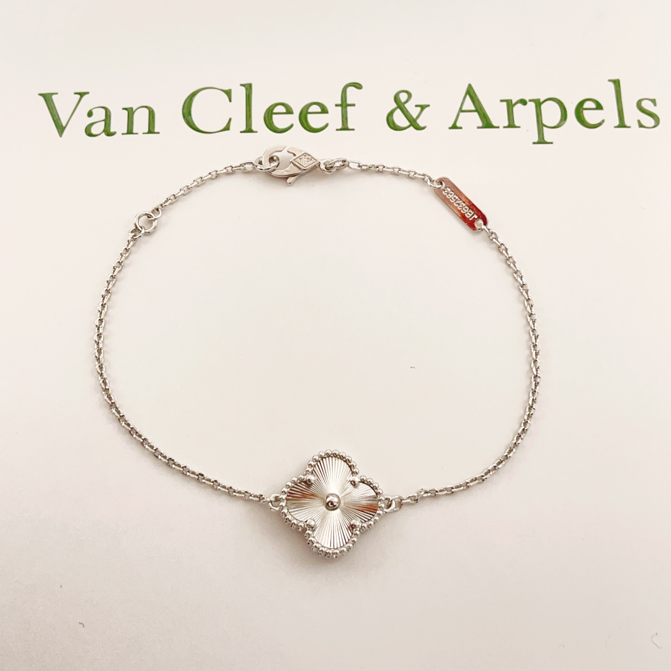 China Replica Van Cleef Arpels Bracelets 22usd Only