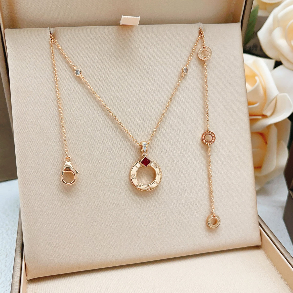 China Replica Bvlgari Necklaces 38usd Only