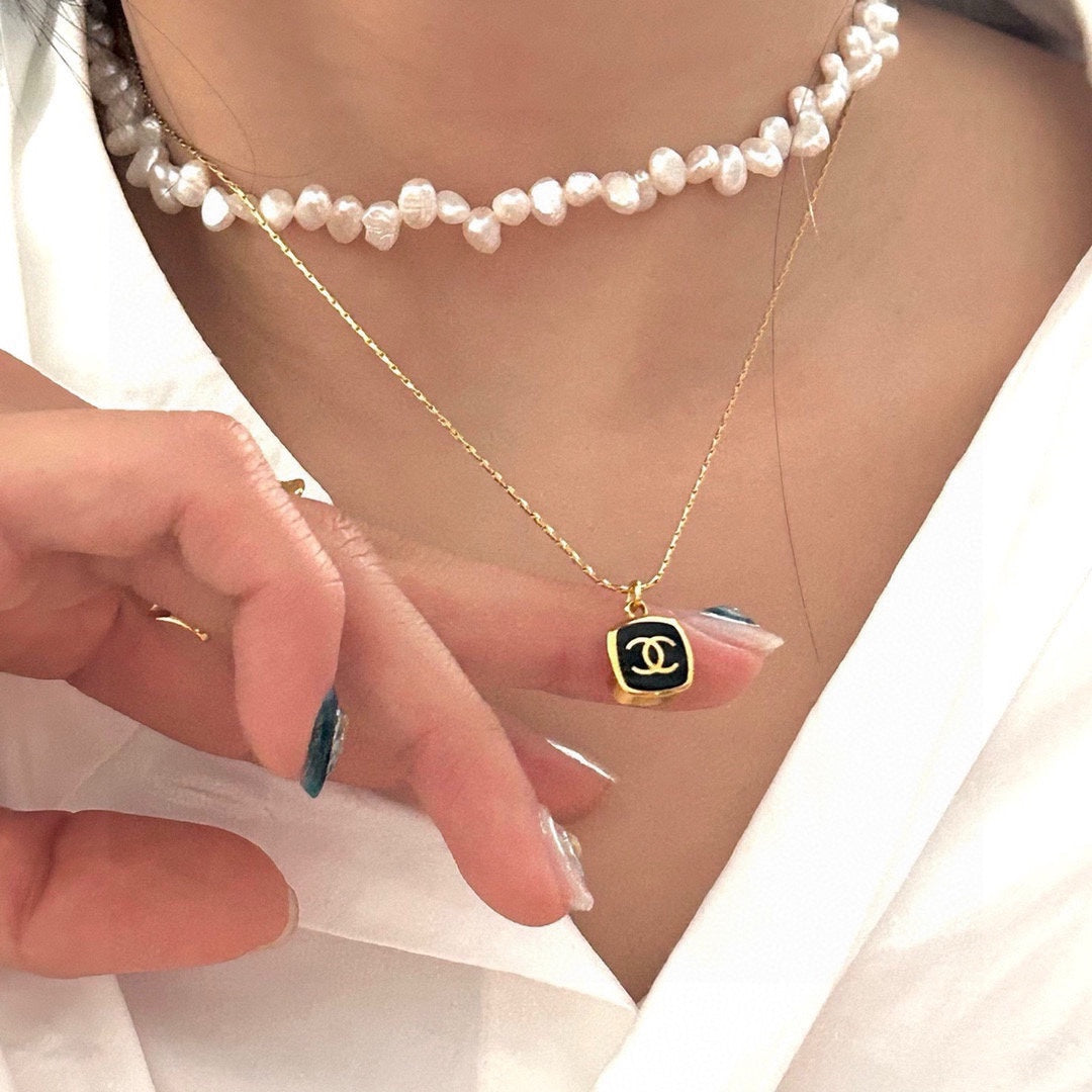 China Replica Chanel Necklaces 30usd Only